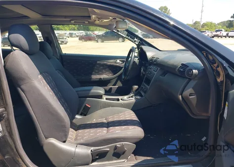 2002 Mercedes-Benz C 230 from USA, damaged, VIN WDBRN47JX2A275305